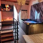 Loveroom Romantique Daire La Mure (Isere)